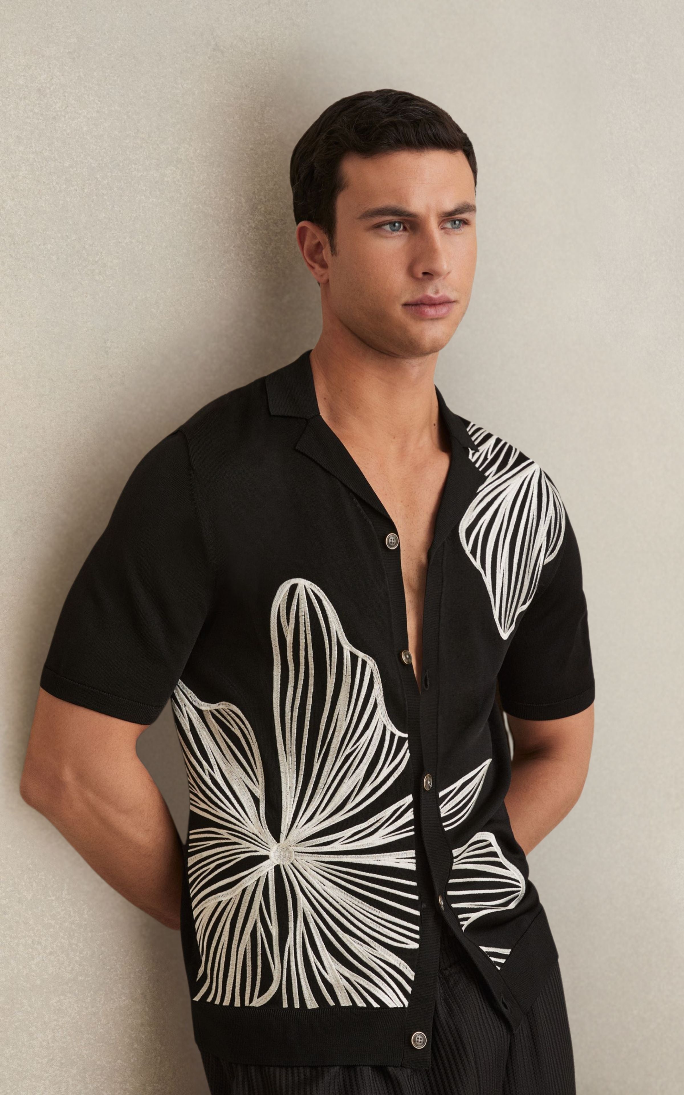 Flower Embroidered Knit Shirt in Black
